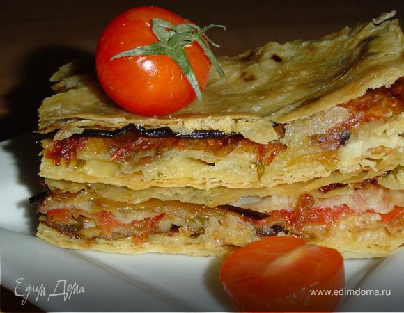 Выпекаем в духовом шкафу 15-20 минут при температуре 180гр. Достаем из духовки и переворачиваем.
Приятного аппетита!!!