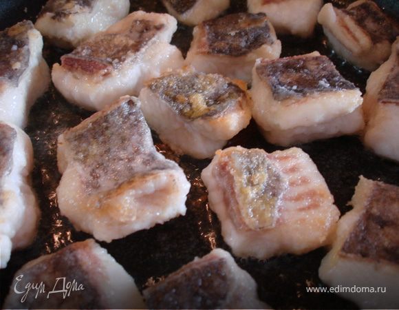 затем быстро обжарить до золотистого цвета.