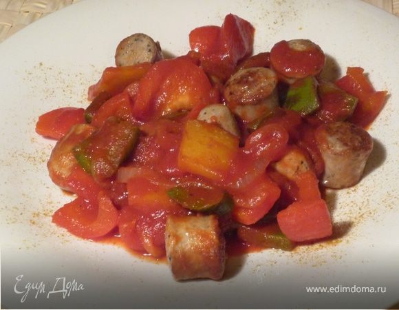 Выложить на тарелку, сверху немного посыпать карри. Подавать с жареным картофелем. Приятного аппетита!