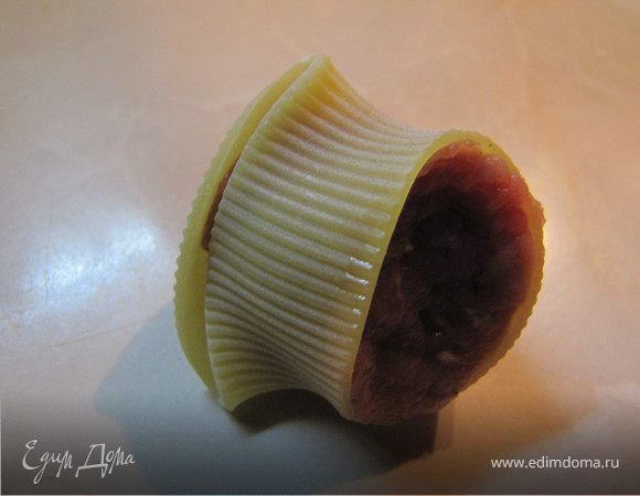 Наполняем фаршем и получаем вот такую "улитку"