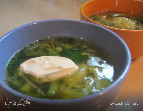 При подаче можно добавить сметану.