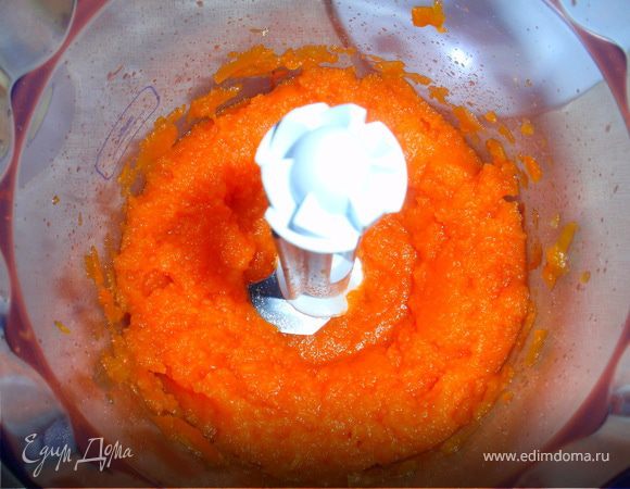 Измельчить в процессоре или перетереть через сито.