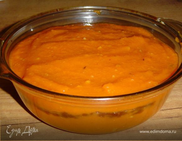 а сверху кладем оставшуюся тыквенную смесь и убираем в холод не менее 12 часов.