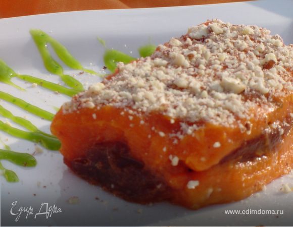 и густо посыпаем орехами. Приятного аппетита!!!