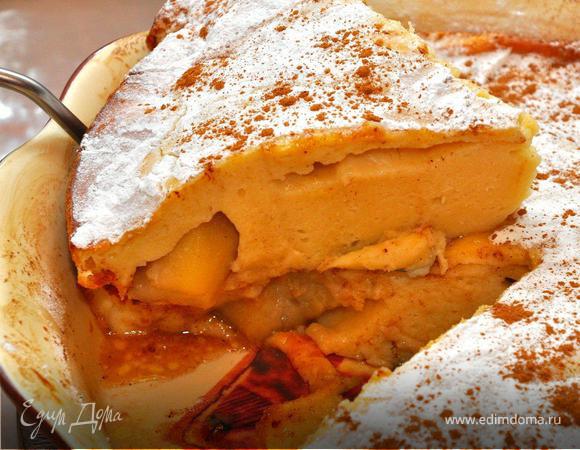 Перед подачей посыпать ванильной сахарной пудрой и корицей. Вкус у этого пирога очень нежный и ароматный, а главное он достаточно легкий и подойдет на десерт после основного блюда с чашкой эспрессо или чая! Приятного Вам семейного бранча!