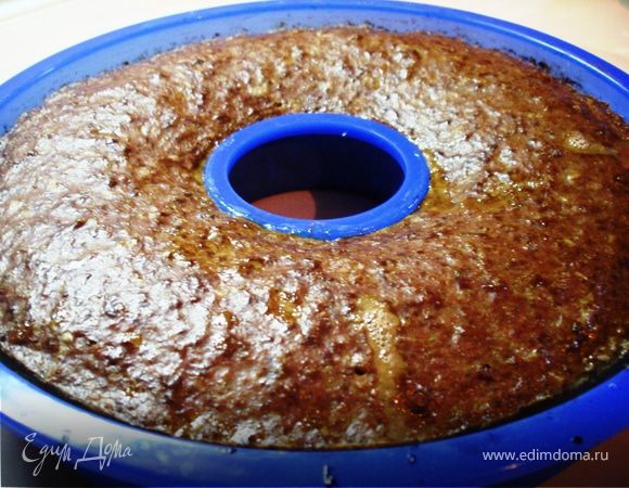 Запекать в духовке 45-60 минут при 180 градусах.