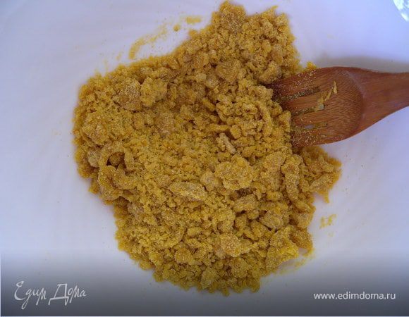 Добавить 1 стакан муки. Перемешать ложкой.