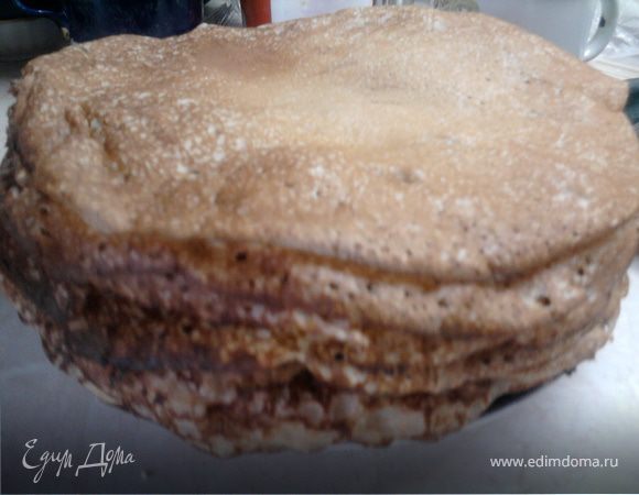 Можно их начинять по вкусу, но мы ели как рассказывала мне мама - с растопленным сливочным маслом. Они такие нежные! Гречневые блины считаются самыми вкусными. Мне так и показалось. Это тот случай, когда мечтаешь о чем-то, это сбывается и ты не разочарован!