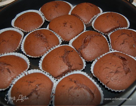 И печем минут 15 в разогретой духовке (180°)