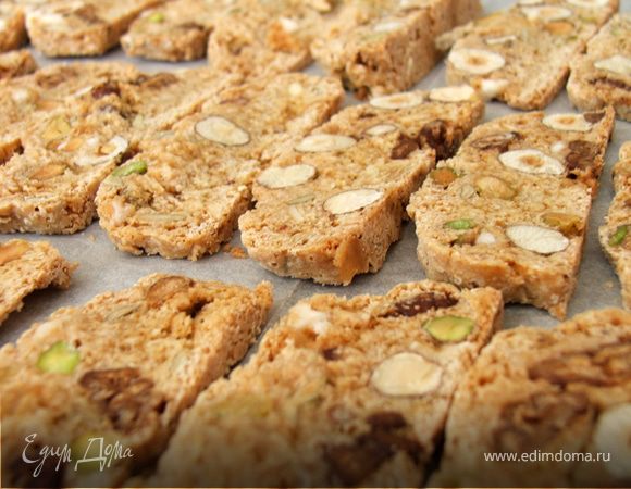 Готовый бисквит можно хранить в закрытой посуде.