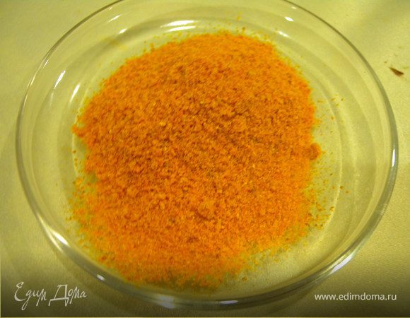 Снять цедру с апельсинов, подсушить (можно на батарее), измельчить в кофемолке или блендере.