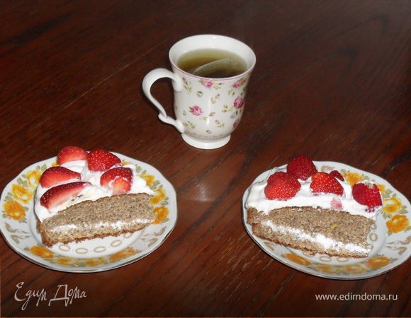 Сливки,крем-творог,виноградный сахар и ром взбить миксером в пышный крем.Охладить в холодильнике.