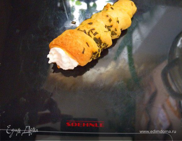 Наполнить трубочки с помощью кулинарного шприца или мешочка... (Ода штучка - до !!!! 30 г) 