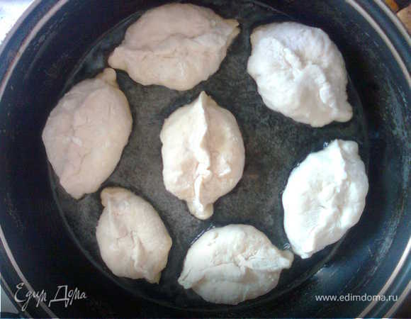 Пока одни жарились я лепила следующие)