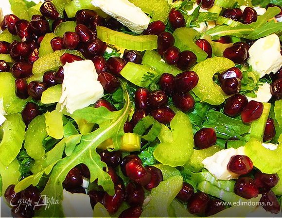 Смешиваем все ингредиенты в произвольном порядке.Поливаем любимым маслом и готово!Ужин подан!Ура!)))