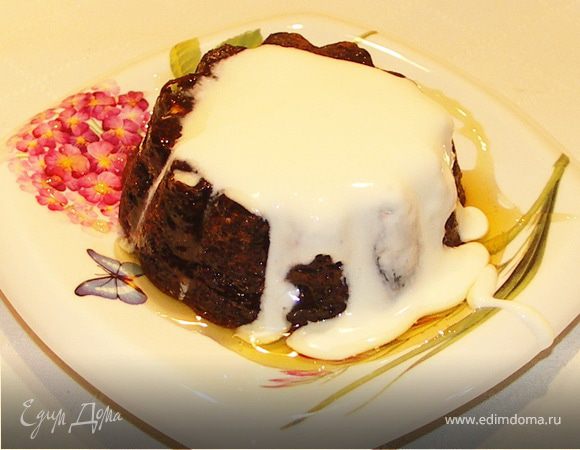 А лучше всего и мёдом,и сметаной))