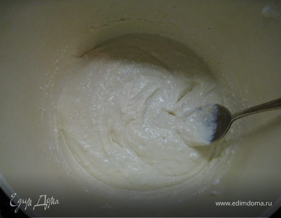 Смешать все ингредиенты. Я это сделала миксером на небольших оборотах