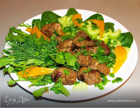 Зелень помоем,порежем и уложим на тарелки.Сбрызнем кунжутным маслом и соком лимона.Выложим на тарелку готовое мясо барашка(нежное и ароматное) и можно кушать)Приятного аппетита!:)