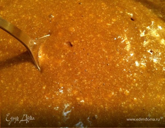 Выпекаем кексы: 
Духовку разогреть до t175C. 
Смешать масло, сахар, соль. Должна получиться кремообразная масса. Постепенно смешать с яйцами. Муку смешать с разрыхлителем, какао, просеять сверху и перемешать. 