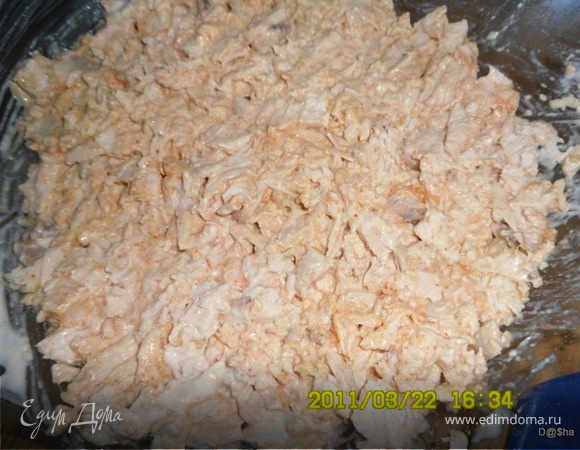 добавляем соль,паприку,имбирь,горчицу,майонез и перемешиваем 