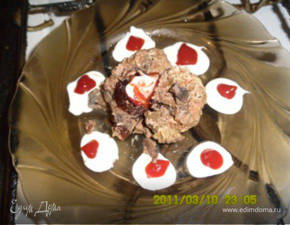 Поставить в разогретую духовку и запекать минут 40-50.Можно подавать в фольге. 