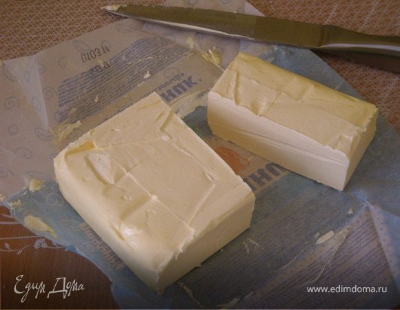 Растопить маргарин.