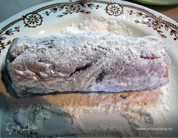 Котлету обвалять в очередности: 1)мука, 2)льезон, 3)панировочные сухари, 4)льезон, 5)панировочные сухари. 