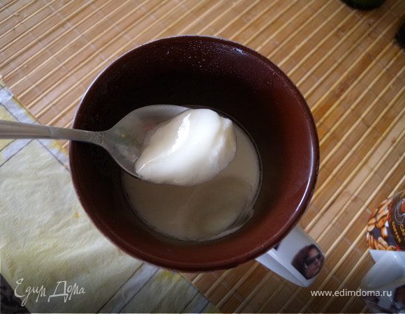 Получился чудный йогурт (без комочков) для моего мороженого из петрушки...