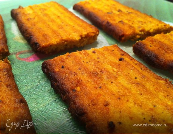 Выпекать до золотистого цвета. У меня режим "кондитерская выпечка"- прошло 12 минут. Дать остыть.