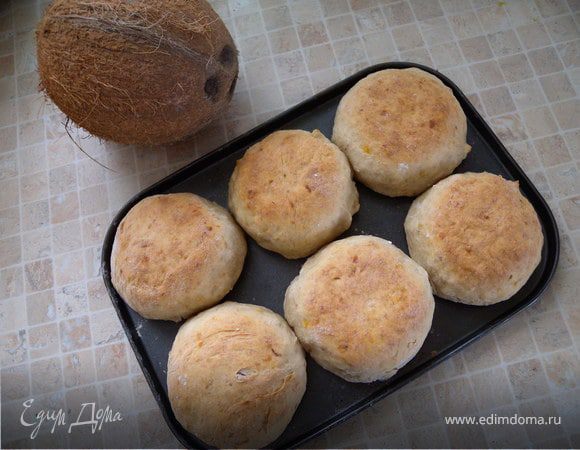 Выпекать около 20 минут при 220 С до коричневатого золота...