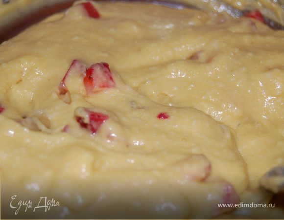 И добавляем к тесту.Еще раз аккуратно и равномерно перемешиваем тесто.