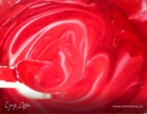 ТОРТ: Взбить в пушистую пену масло, ванильный экстракт, сахар и яйца. Добавить обе муки и какао. Добавить в два приема кефир и краситель. В конце добавить гашеную соду и хорошо размешать. 
