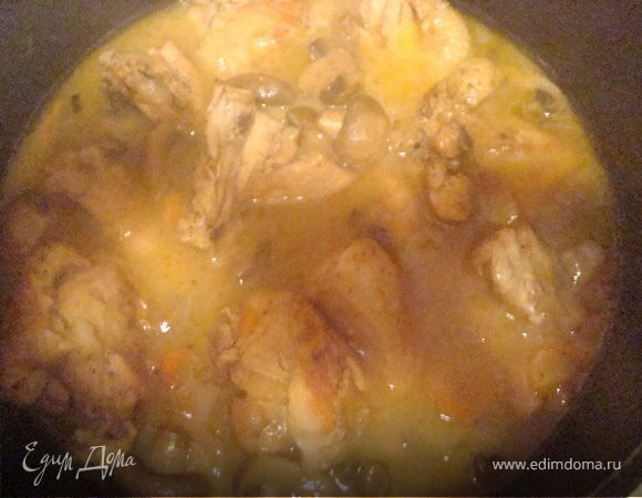 Наша чудо курица готова,с любым гарниром это просто сказка,а ананас всегда оказывает благоприятное действие правильного распределения всех витаминов в блюде.