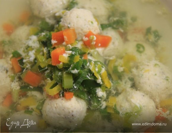 6. Дело в том, что фрикадельки из куриной грудки получаются сухими, если их переварить, если делать их маленькими и варить не более 5 минут, то они сохраняют свою сочность.