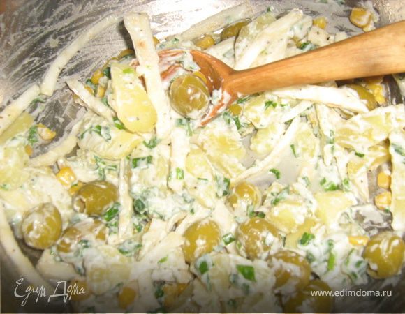  Заправить салат. Приятного аппетита.