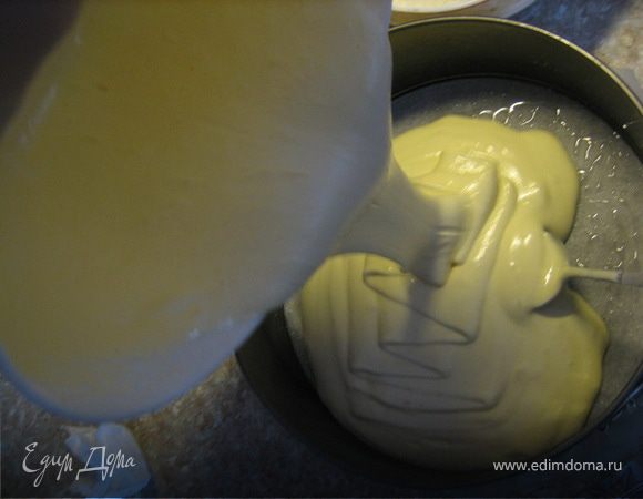 Выложить в форму застеленную пергаментом.
Поставить в духовку.Темп. сбавить до 180 гр.
Выпекать 10-20 минут.Готовность проверить зубочисткой.
