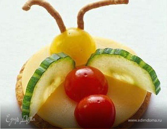 огурец, помидор-черри, сыр, злаки