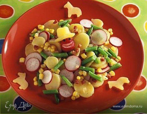 зеленая фасоль, кукуруза, картошка, редиска, поджаренная кубиками ветчина