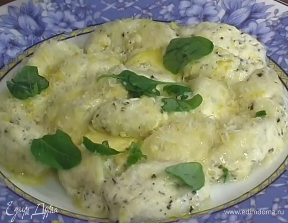 Подавать со сливочным маслом.