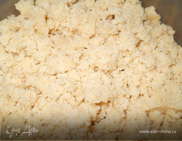 Для штрейзеля всё смешать до крошки 
(у меня осталось еще на 1-2 порции булок. Остатки отлично сохраняются в холодильнике более месяца).