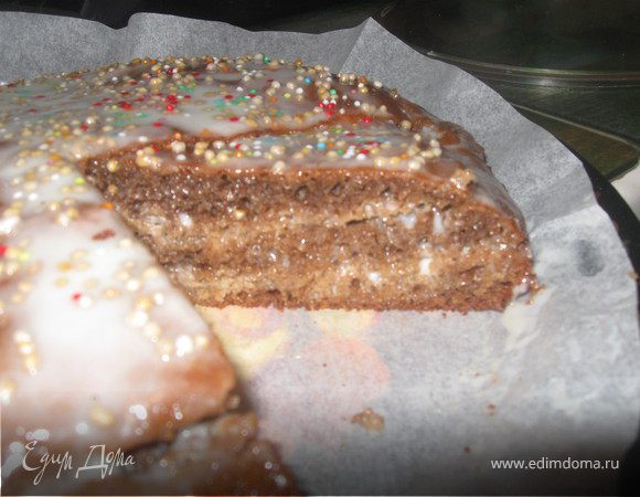 Дать пирогу немного пропитаться и можно его есть))) Приятного чаепития!