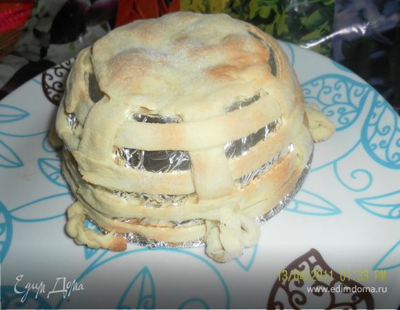 готовую корзиночку достать ,остудить и вытащить из формы