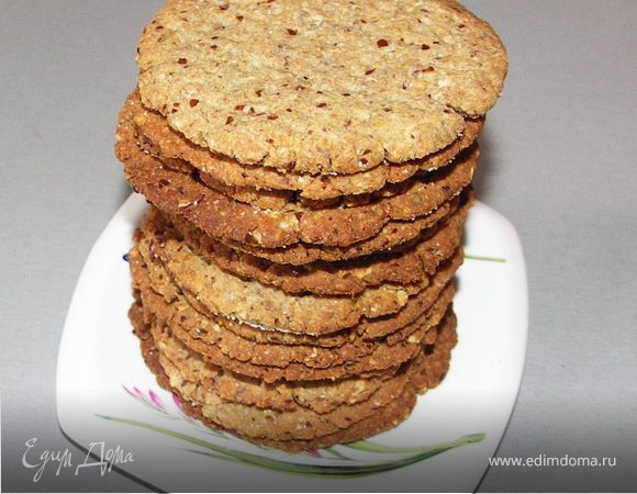 Теперь с формой.Я часть выпекла простыми лепёшечками,сформированными ладошками.