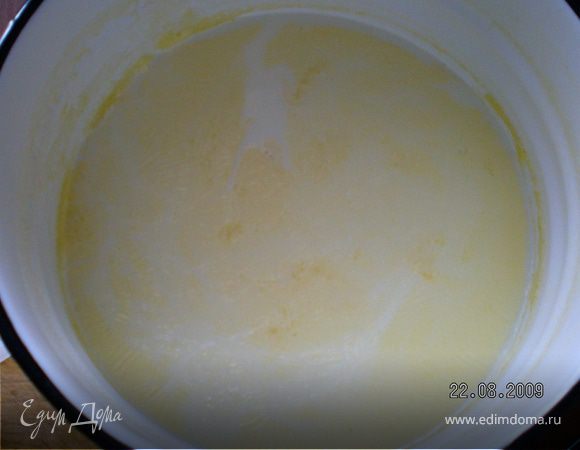 Готовим гатыг:

Закваску смешать   с  теплым молоком  
до однородности.
