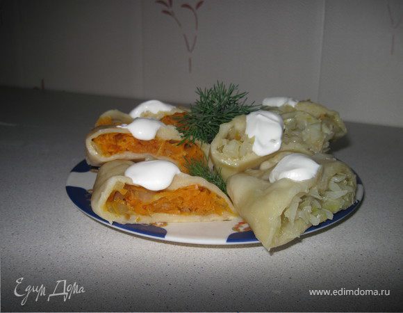 К столу подавать в разрезанном виде со сметаной или майонезом!!!!!!