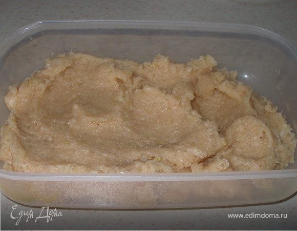 Готовый фарш поставить в холодильник на 1-2 часа.