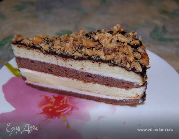 Желательно, чтобы торт часик-другой постоял на столе, и ночь в холодильнике...