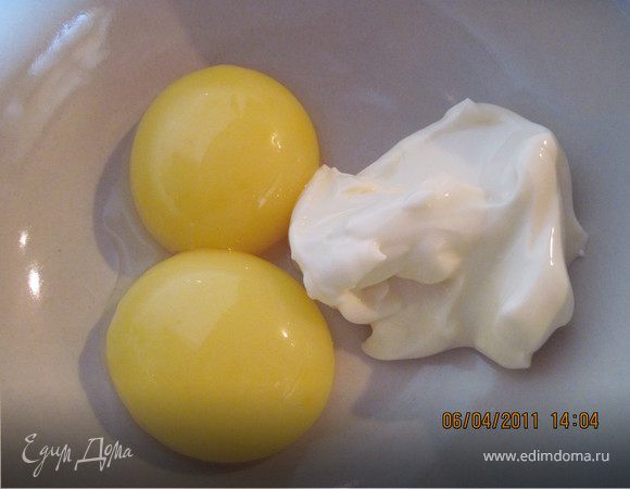 Для соуса все составляющие взбить 