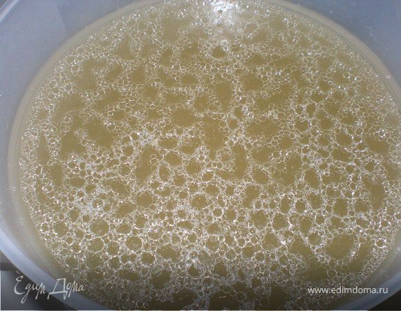 а сам бульон процеживаем