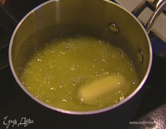 Сливочное масло растопить. 